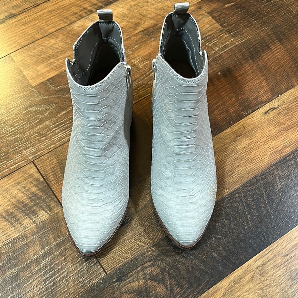 MIA Light Gray Textured Ankle Booties